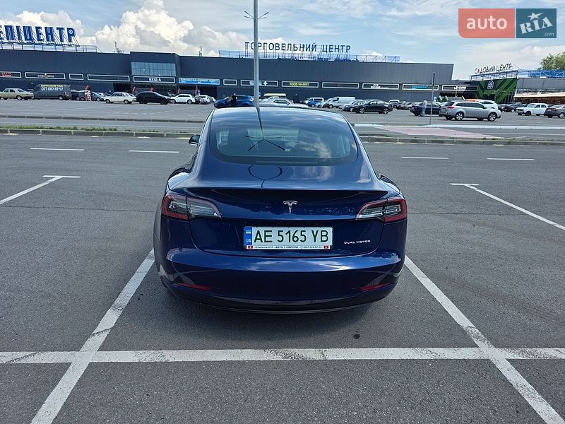 Седан Tesla Model 3 2019 в Дніпрі