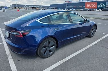 Седан Tesla Model 3 2019 в Дніпрі