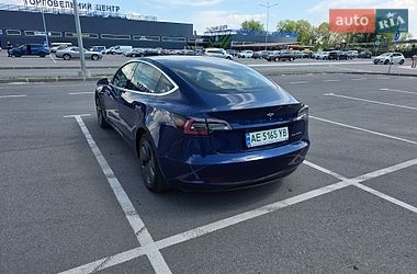 Седан Tesla Model 3 2019 в Дніпрі
