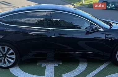 Седан Tesla Model 3 2019 в Киеве