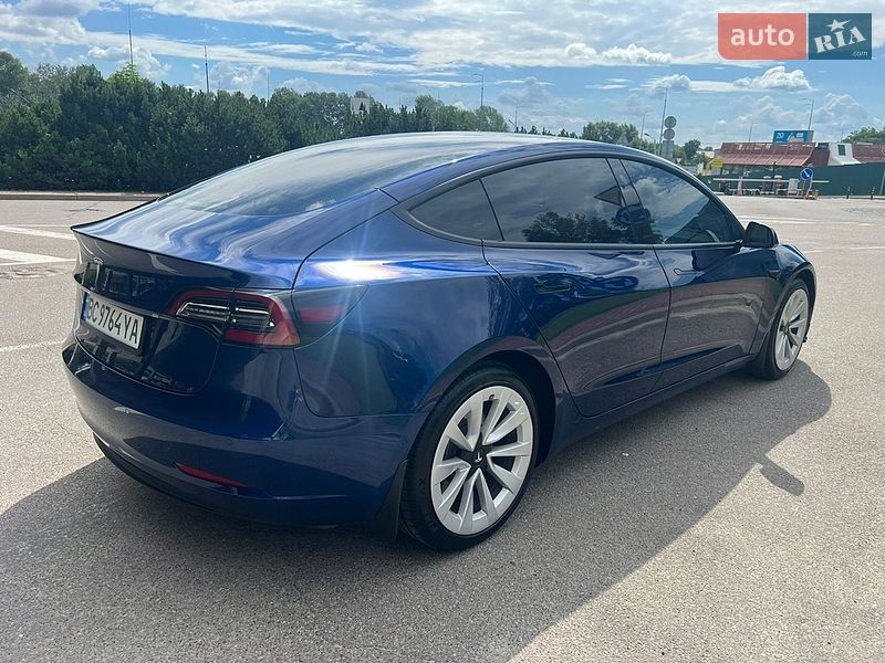 Седан Tesla Model 3 2022 в Киеве фото 7 Седан Tesla Model 3 2022 в Киеве