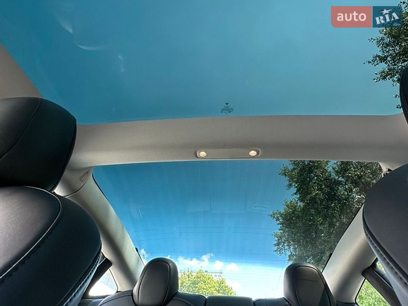 Седан Tesla Model 3 2022 в Запорожье
