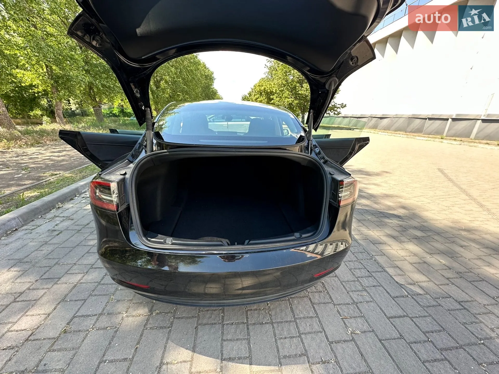 2022 Tesla Model 3 - мініатюра 15
