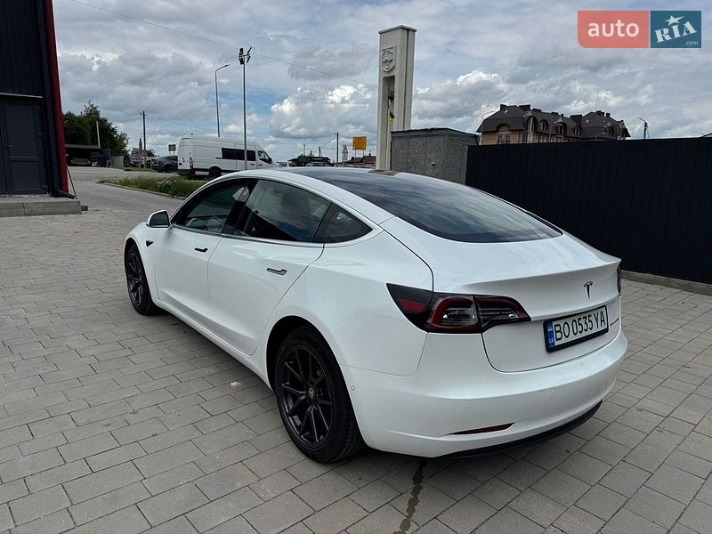 Седан Tesla Model 3 2019 в Тернополе