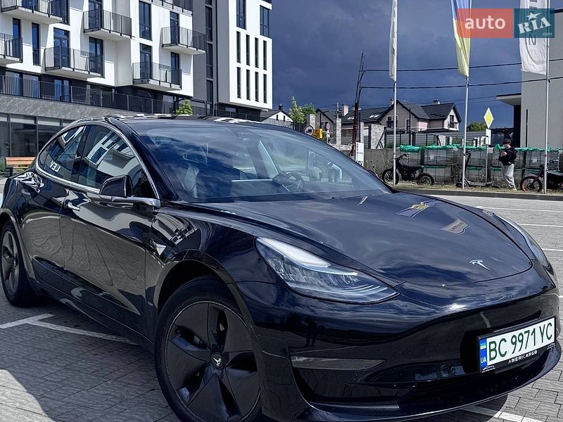 Tesla Model 3 2018