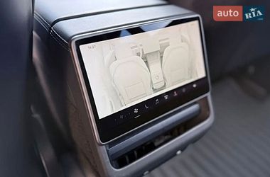 Седан Tesla Model 3 2024 в Киеве