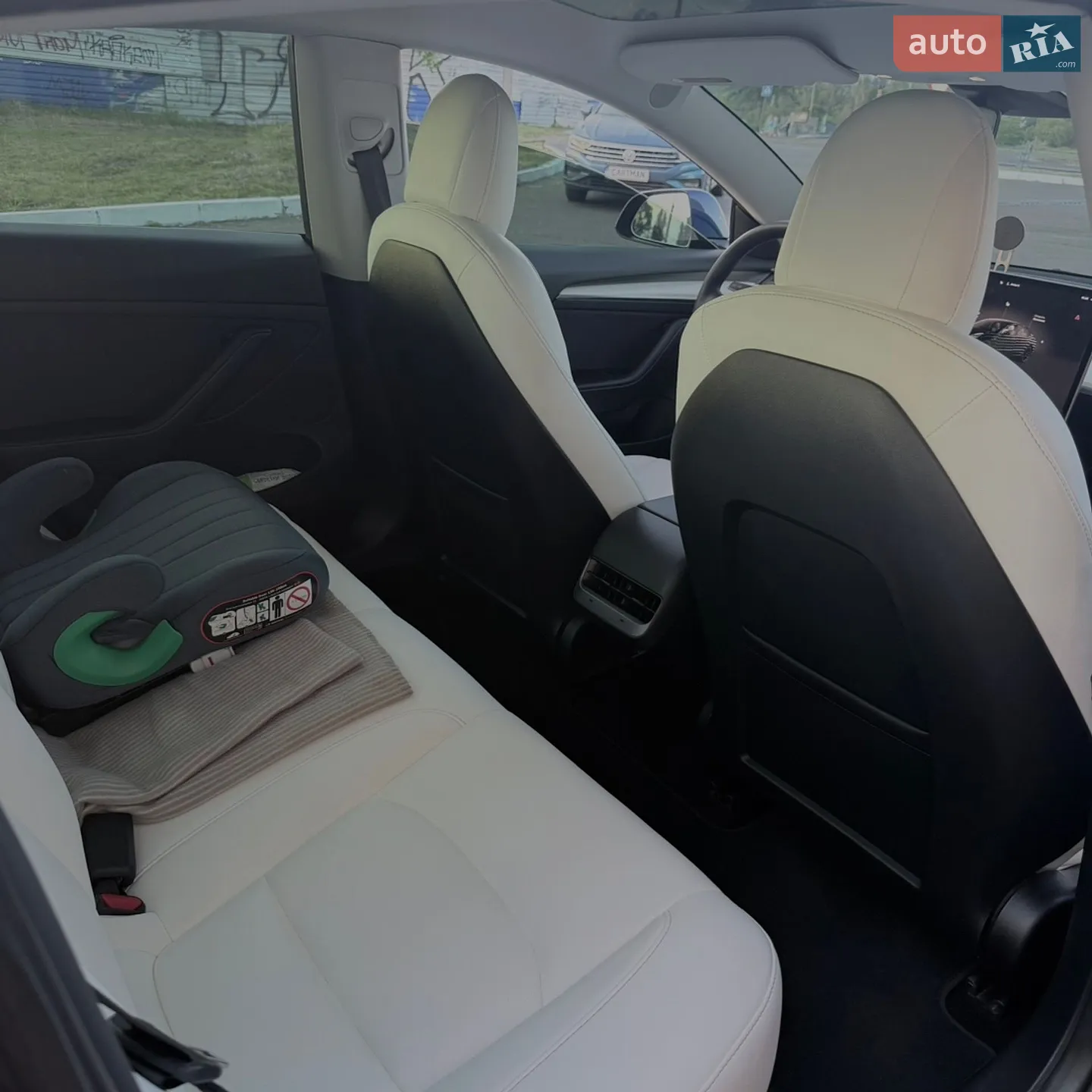 2022 Tesla Model 3 - мініатюра 9