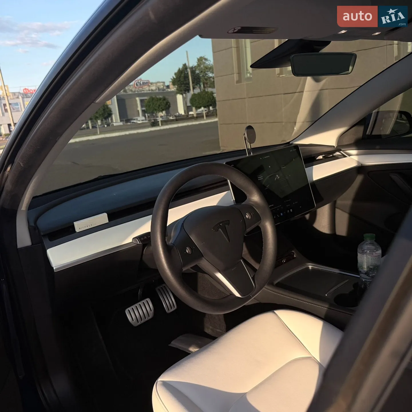 2022 Tesla Model 3 - мініатюра 12