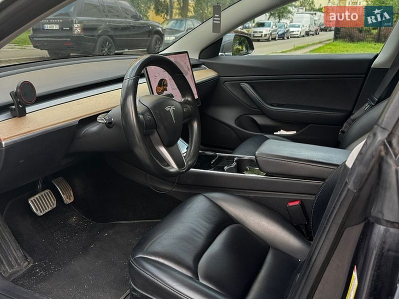Седан Tesla Model 3 2018 в Киеве
