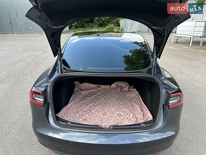 Седан Tesla Model 3 2022 в Харькове