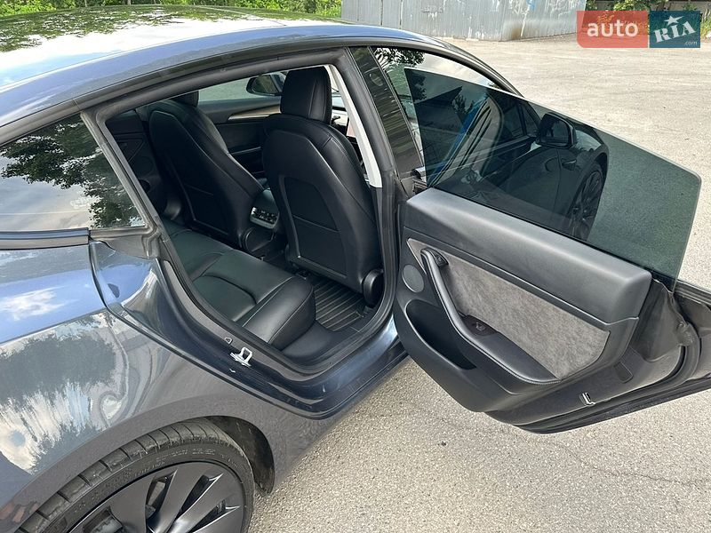 Седан Tesla Model 3 2022 в Харькове