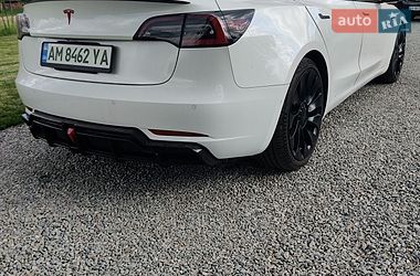 Седан Tesla Model 3 2021 в Житомире