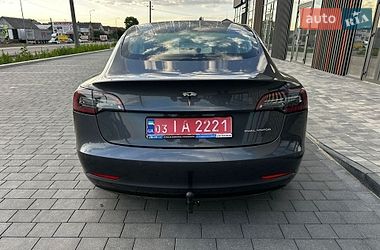 Седан Tesla Model 3 2019 в Киеве фото 12 Седан Tesla Model 3 2019 в Киеве