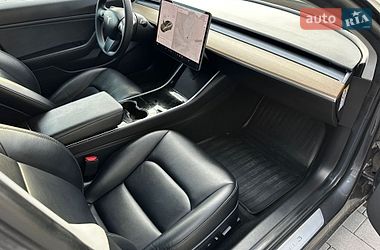 Седан Tesla Model 3 2019 в Киеве фото 37 Седан Tesla Model 3 2019 в Киеве