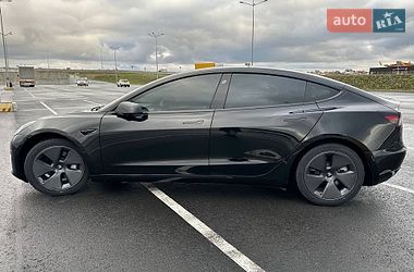 Седан Tesla Model 3 2021 в Львове
