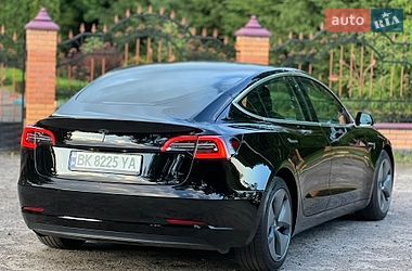 Седан Tesla Model 3 2020 в Сарнах фото 9 Седан Tesla Model 3 2020 в Сарнах
