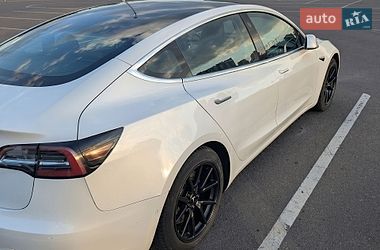Седан Tesla Model 3 2020 в Киеве фото 10 Седан Tesla Model 3 2020 в Киеве