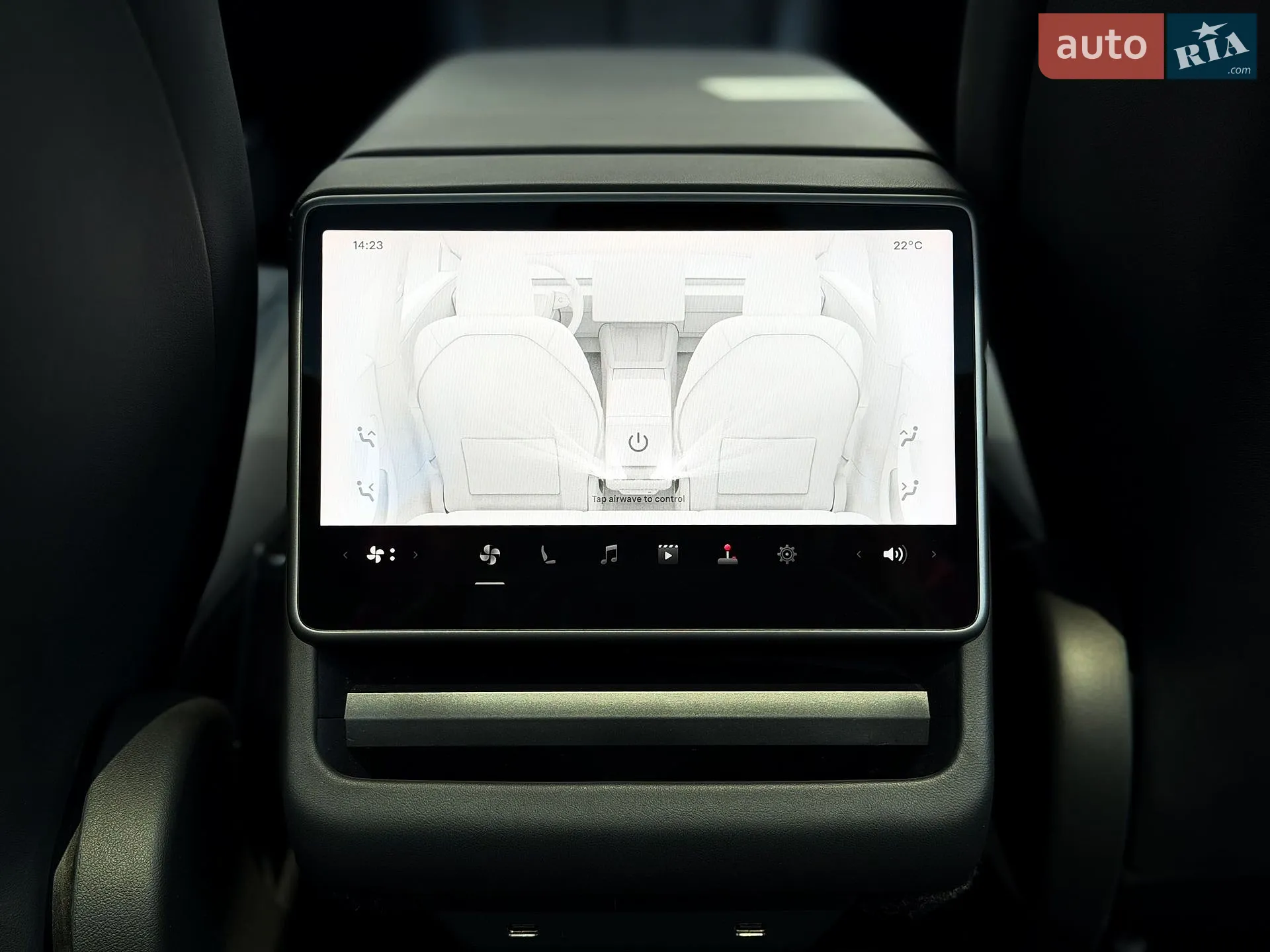 2024 Tesla Model 3 - мініатюра 18