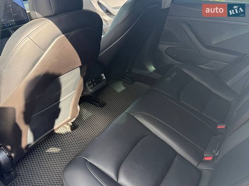 Седан Tesla Model 3 2020 в Киеве фото 13 Седан Tesla Model 3 2020 в Киеве