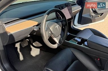 Седан Tesla Model 3 2020 в Киеве фото 12 Седан Tesla Model 3 2020 в Киеве