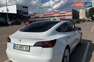 Седан Tesla Model 3 2020 в Киеве фото 5 Седан Tesla Model 3 2020 в Киеве