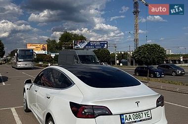 Седан Tesla Model 3 2020 в Киеве фото 4 Седан Tesla Model 3 2020 в Киеве