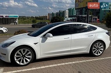 Седан Tesla Model 3 2020 в Киеве фото 3 Седан Tesla Model 3 2020 в Киеве