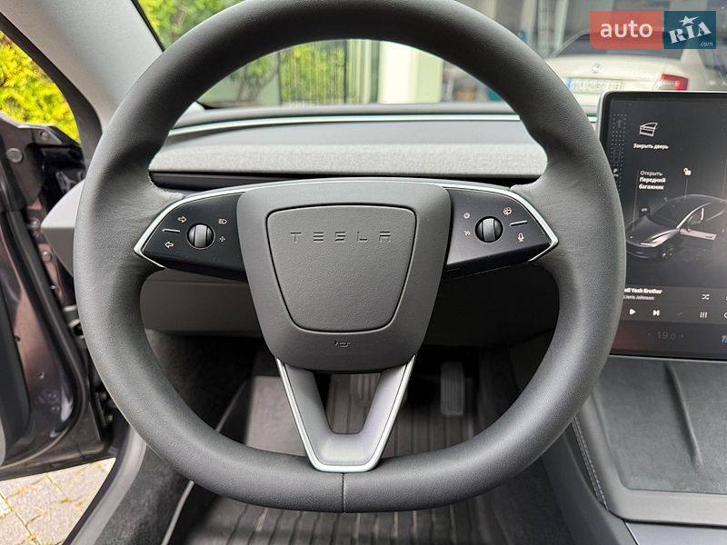 Седан Tesla Model 3 2024 в Ужгороде фото 24 Седан Tesla Model 3 2024 в Ужгороде