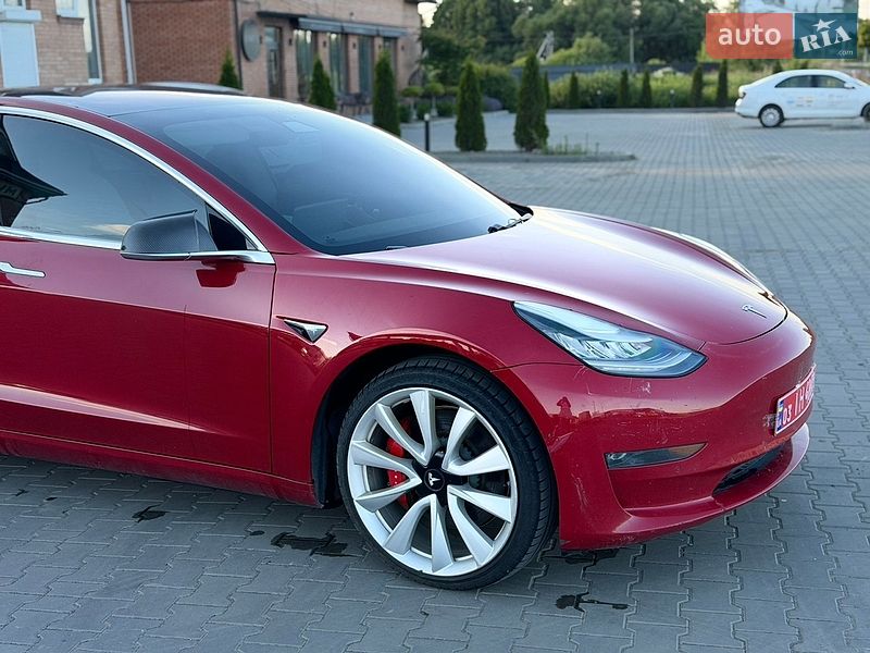Седан Tesla Model 3 2018 в Луцке фото 5 Седан Tesla Model 3 2018 в Луцке