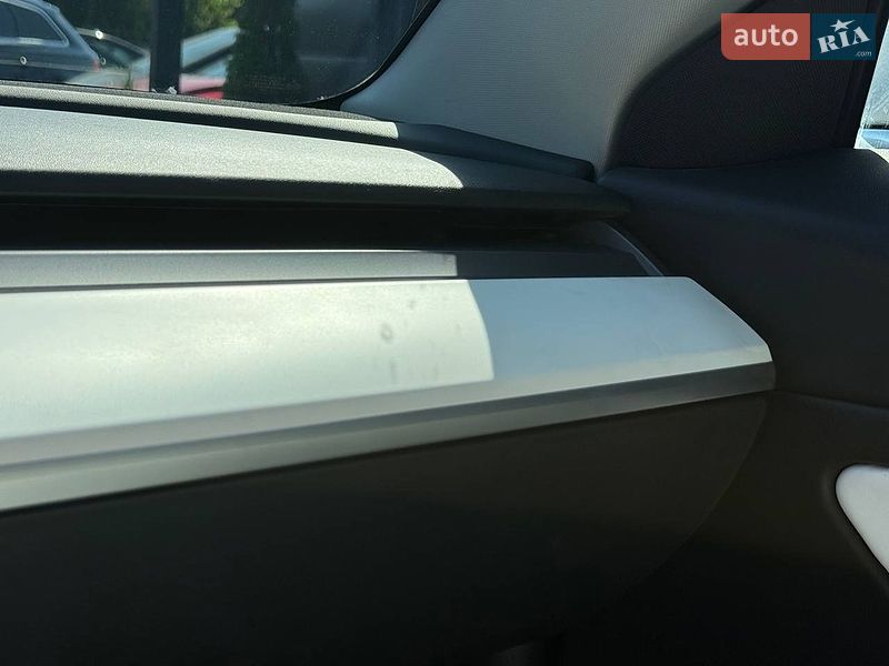Седан Tesla Model 3 2019 в Ровно фото 24 Седан Tesla Model 3 2019 в Ровно
