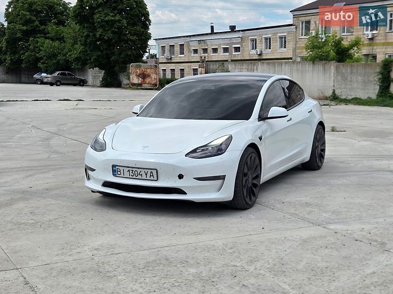 Tesla Model 3 2022