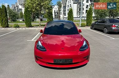 Седан Tesla Model 3 2019 в Киеве