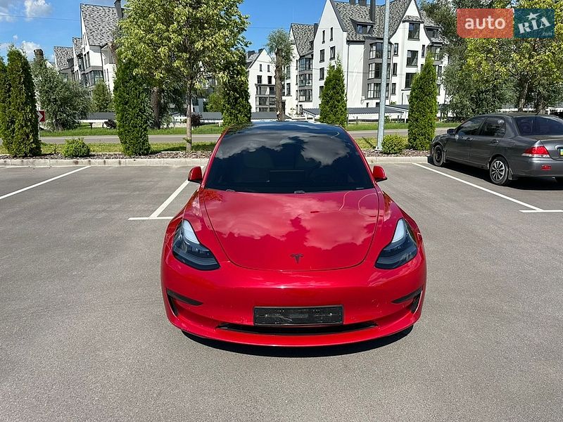 Седан Tesla Model 3 2019 в Киеве