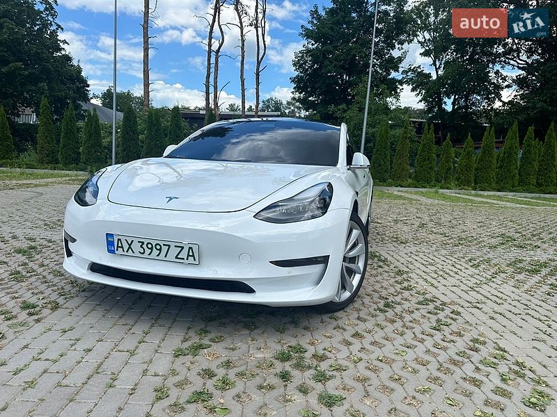 Седан Tesla Model 3 2020 в Харькове