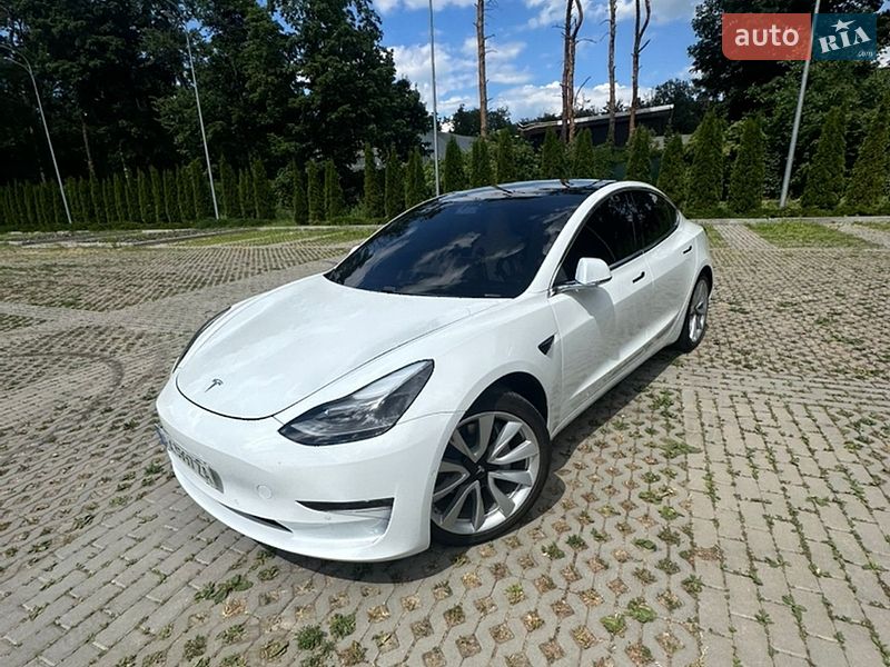 Седан Tesla Model 3 2020 в Харькове