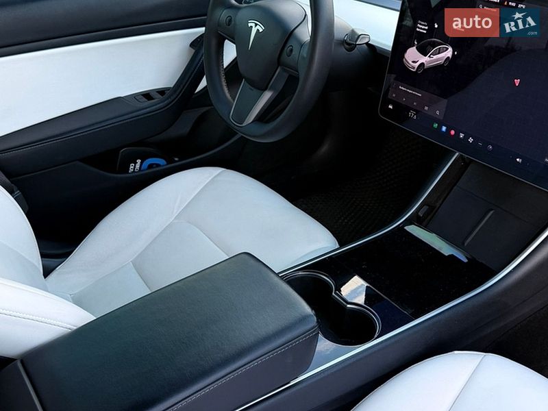 Седан Tesla Model 3 2020 в Днепре фото 4 Седан Tesla Model 3 2020 в Днепре
