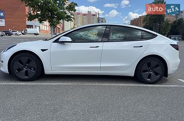 Седан Tesla Model 3 2023 в Броварах