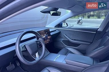 Седан Tesla Model 3 2024 в Киеве