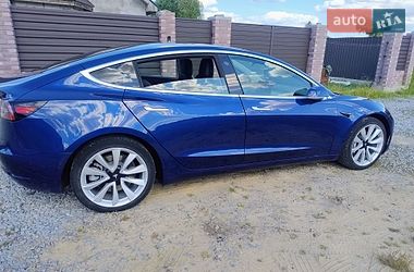 Седан Tesla Model 3 2020 в Житомирі