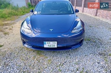 Седан Tesla Model 3 2020 в Житомирі