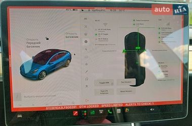Седан Tesla Model 3 2020 в Житомирі