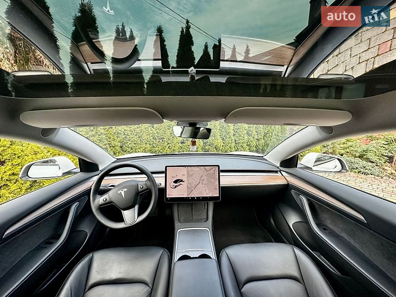 Седан Tesla Model 3 2022 в Вінниці
