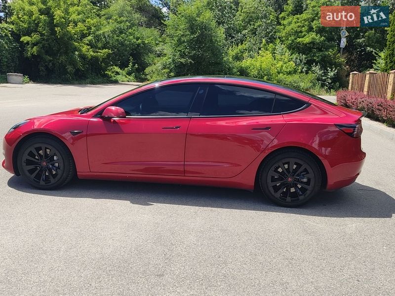 Седан Tesla Model 3 2022 в Дніпрі
