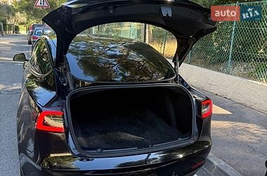 Седан Tesla Model 3 2022 в Ивано-Франковске