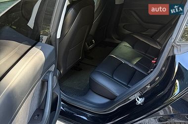 Седан Tesla Model 3 2022 в Ивано-Франковске