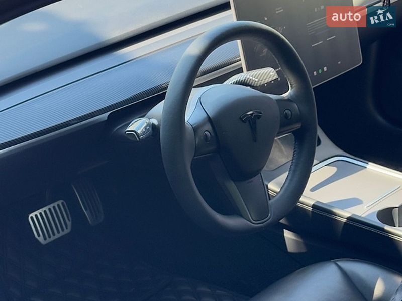 Седан Tesla Model 3 2020 в Вышгороде