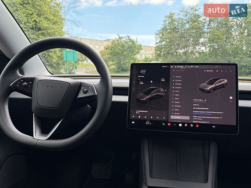 Седан Tesla Model 3 2025 в Львове