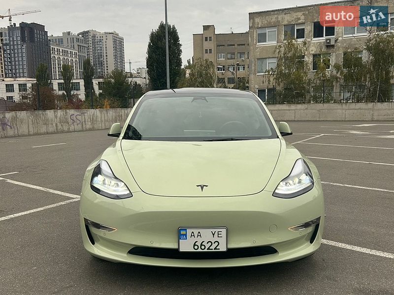 Седан Tesla Model 3 2022 в Киеве фото 12 Седан Tesla Model 3 2022 в Киеве