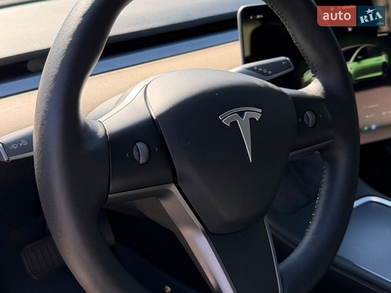 Седан Tesla Model 3 2022 в Киеве фото 22 Седан Tesla Model 3 2022 в Киеве