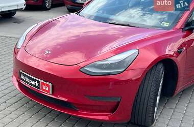 Седан Tesla Model 3 2021 в Львові
